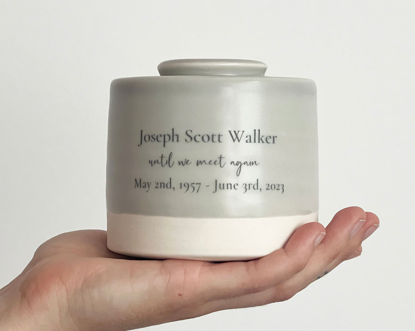 Small Size Urn. Adult Cremation Urn