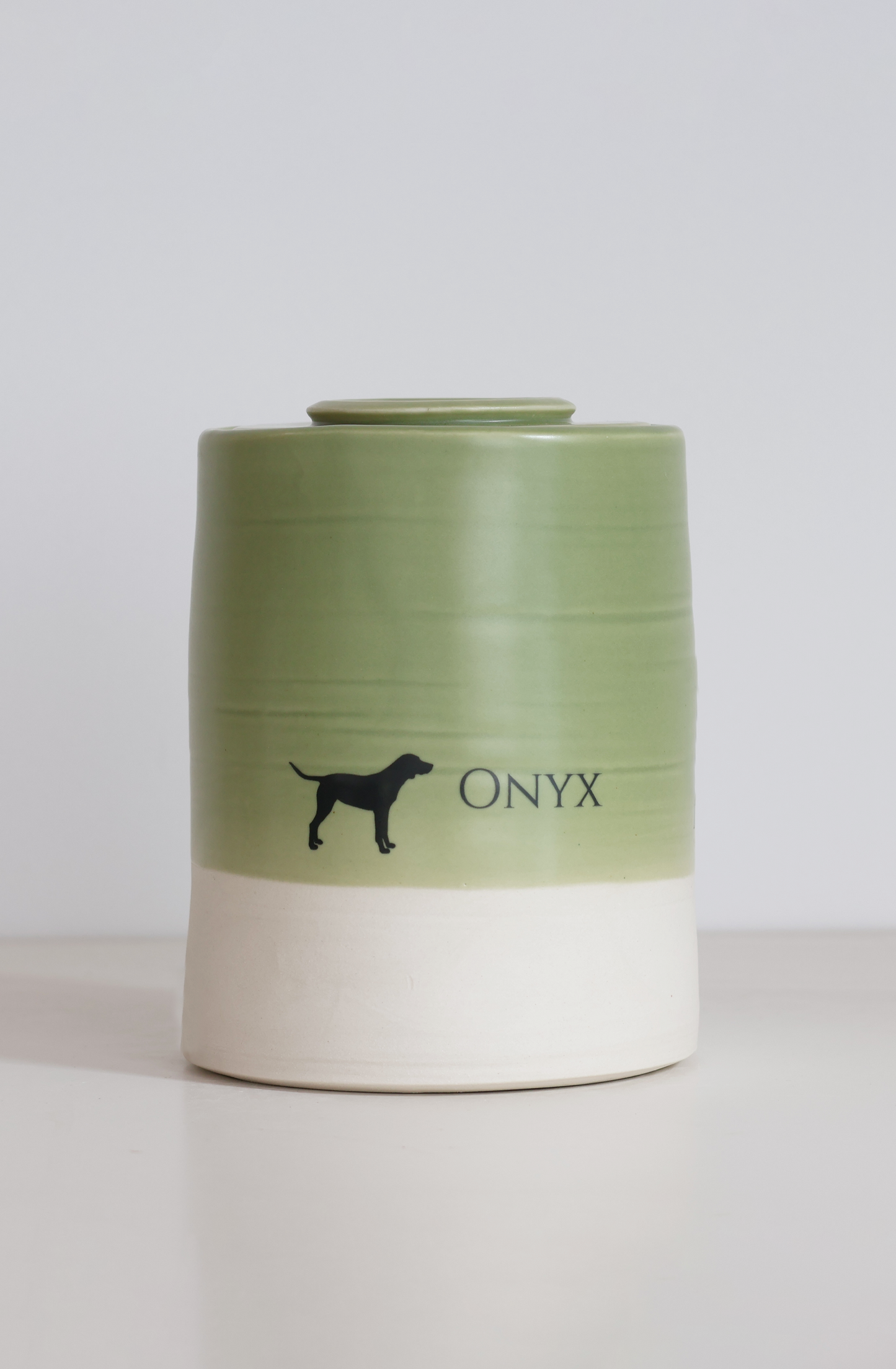 Extra large Wide Pet Urn with Pet Silhouette