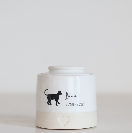 XS Pet Urn with Pet Silhouette