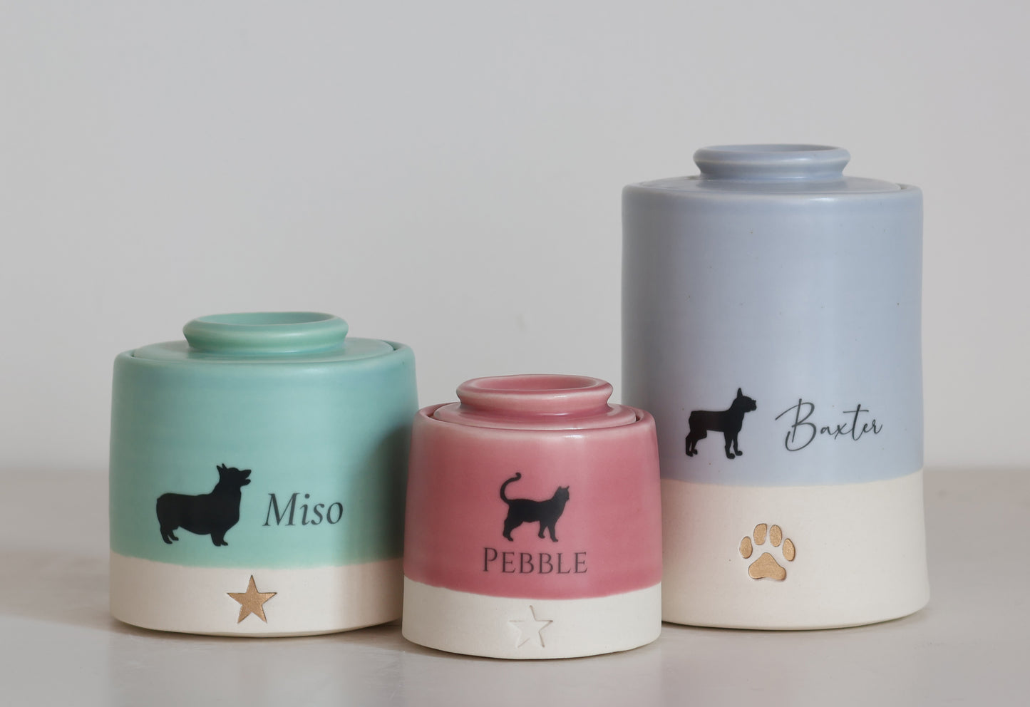 XS Pet Urn with Pet Silhouette