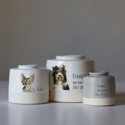 Extra Large Wide Size Urn. Pet Urn